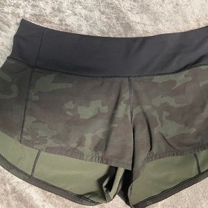 Lululemon speedy shorts size 4